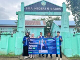 UNMUH Barru Lanjutkan Hari Ke-2 Sosialisasi PMB di SMAN 6 Barru