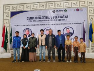 Komitmen Sosial: UNMUH Barru Luncurkan Beasiswa Al-Amin, Biayai Buku Siswa SD hingga Lulus